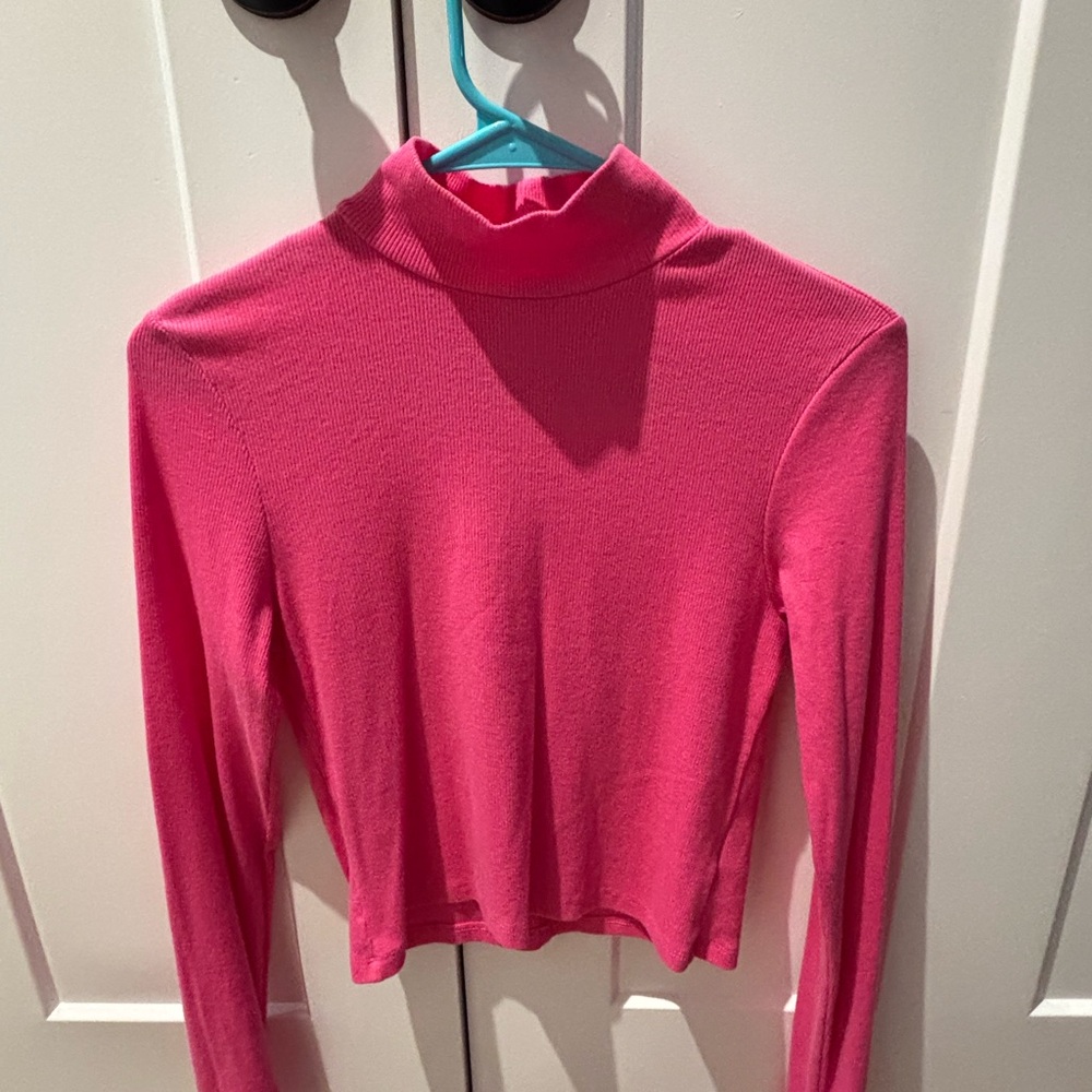 American Eagle Outfitters Vibrant Pink Long Sleeve Top